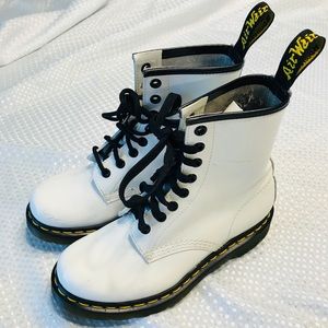 Dr.martens combat boots